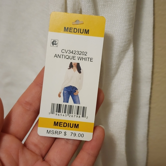 White Collared V-neck Long Sleeeve - Picture 5 of 7